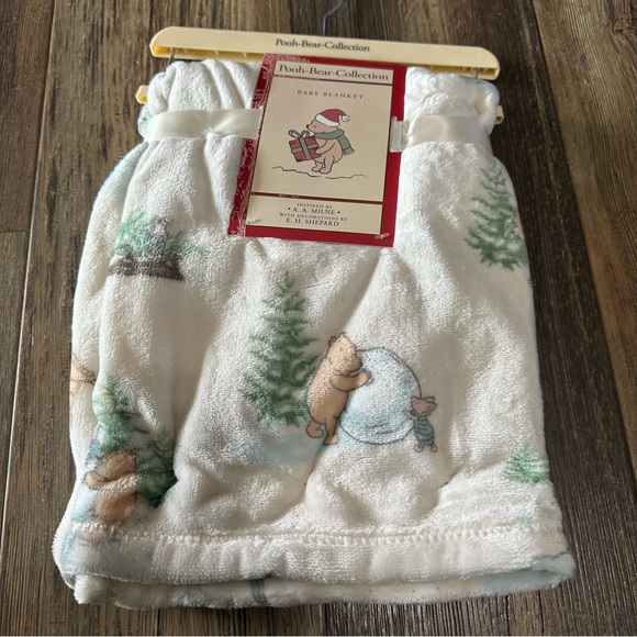 Other - Winnie the Pooh Christmas 30X40 plush baby blanket cream NEW holiday collection